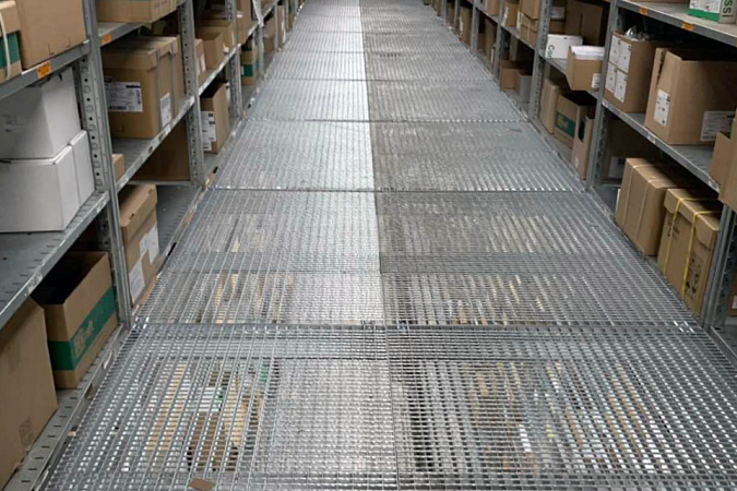 «ДиПОС» поставил 46 тонн сварного решетчатого настила компании Schneider Electric