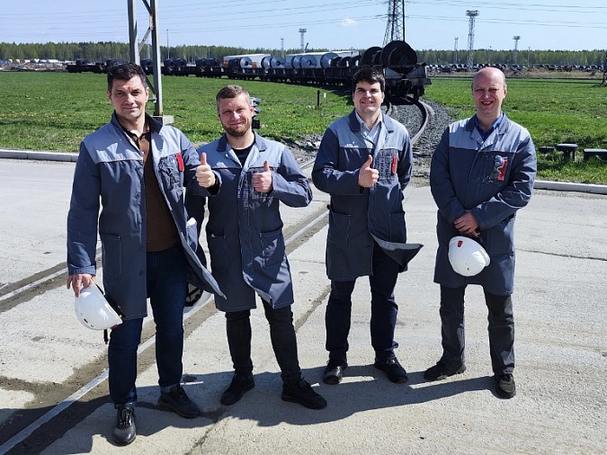  Сотрудники ДиПОС посетили Выксунский металлургический завод ОМК
